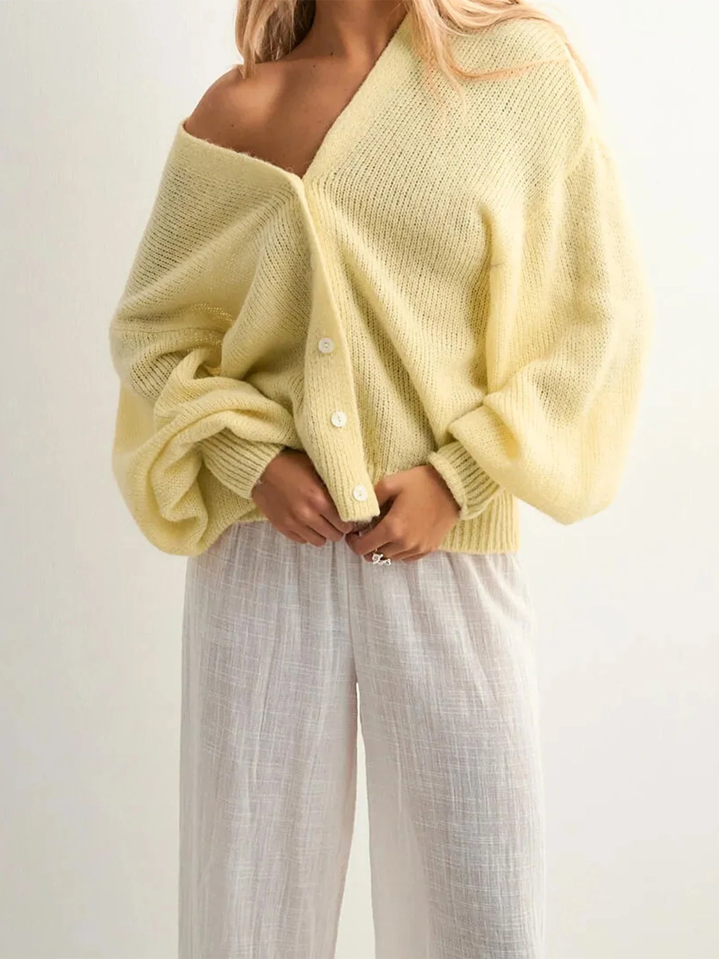 Stylish Women s Long Sleeve V Neck Button Down Knit Cardigan in Solid Color Loose Fit Sweater for Fashionable Look